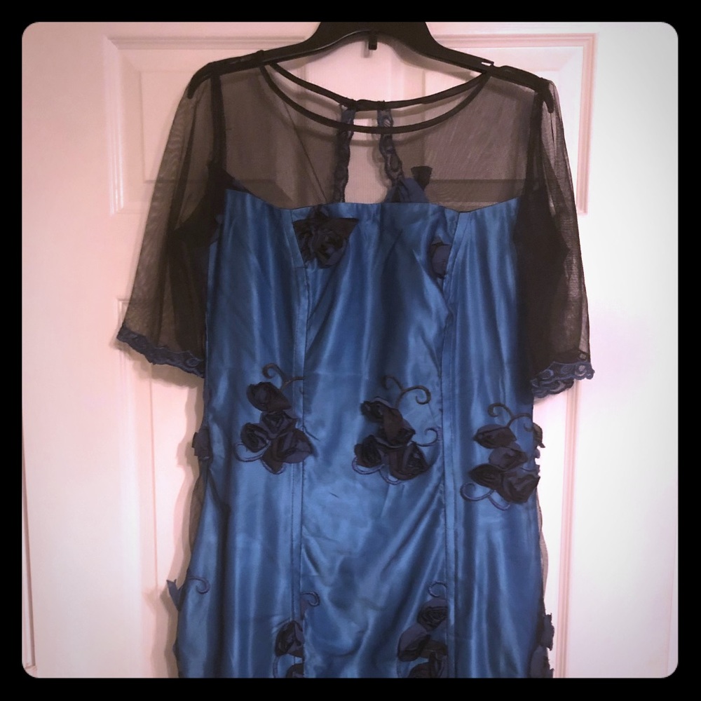 Pretty black &blue midi dress with net overlay